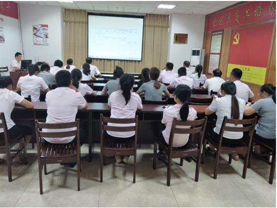 AG庄闲集团有限公司
顺利开展2019年工程系列 职称申报培训会